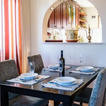Apartment Alen & Deni *